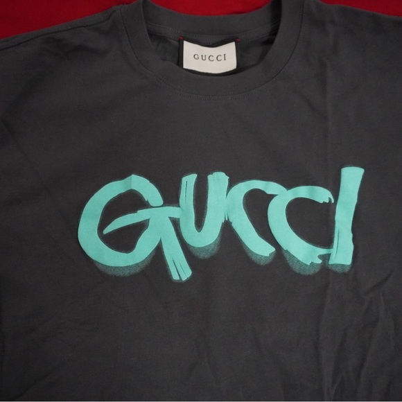 Gucci - Picture 2 of 8